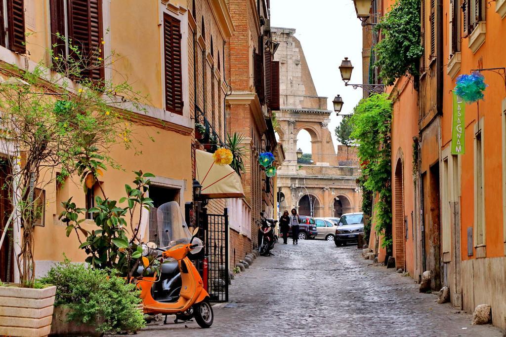 Cozy Apartment Fabia 300 Mt From Colosseum Extérieur photo