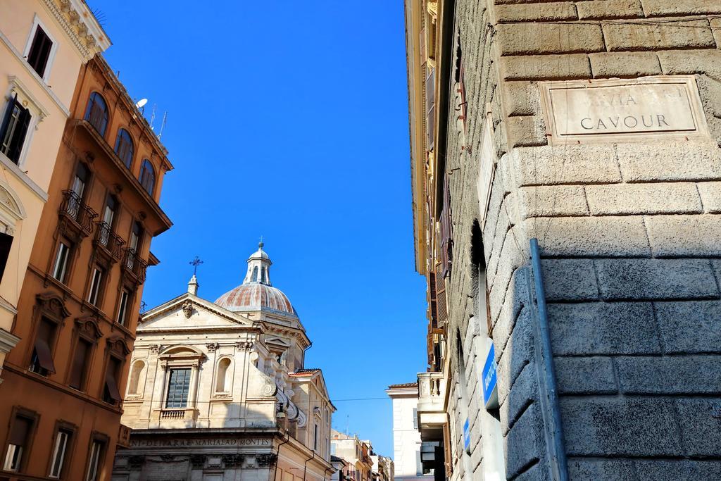 Cozy Apartment Fabia 300 Mt From Colosseum Extérieur photo
